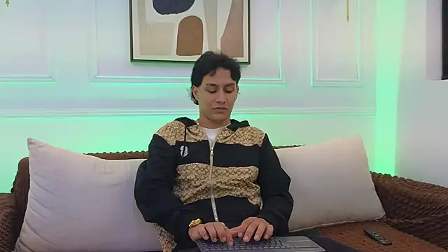 Stone grey1  online show from 05-13-26, 03:26