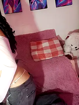 Tracy KS online show from 03-14-25, 04:09