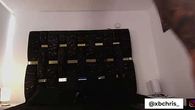 Snapshot of chris_blake__ chatting on 02-06-26, 06:00 chris blake online show from 02-06-26, 06:00