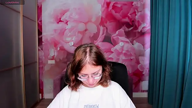 AngelinaLow online show from 10-02-25, 11:28