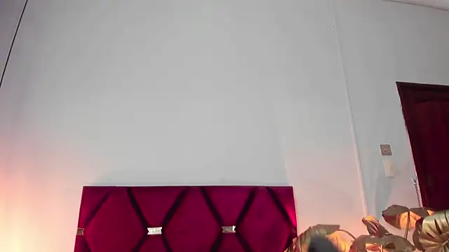 BeckyVidal online show from 12-04-25, 06:16