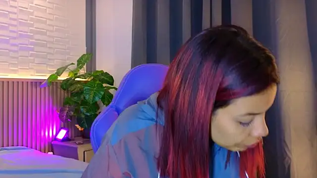 TiffanyWalk online show from 11-03-25, 11:11