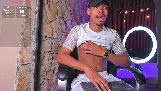 Snapshot of LiamByrne chatting on 12-15-25, 07:01 LiamByrne online show from 12-15-25, 07:01