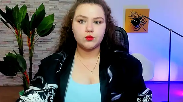 Snapshot of FlorenceAnderson chatting on 03-14-25, 10:50 FlorenceAnderson online show from 03-14-25, 10:50