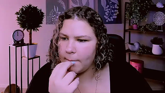 Snapshot of FlorenceAnderson chatting on 09-10-25, 09:09 FlorenceAnderson online show from 09-10-25, 09:09