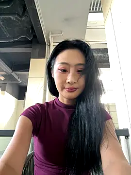 Snapshot of linger-23 chatting on 09-11-25, 06:57 linger-23 online show from 09-11-25, 06:57