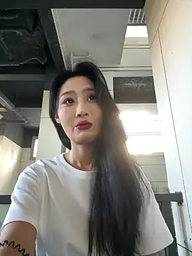 Snapshot of linger-23 chatting on 10-09-25, 04:54 linger-23 online show from 10-09-25, 04:54