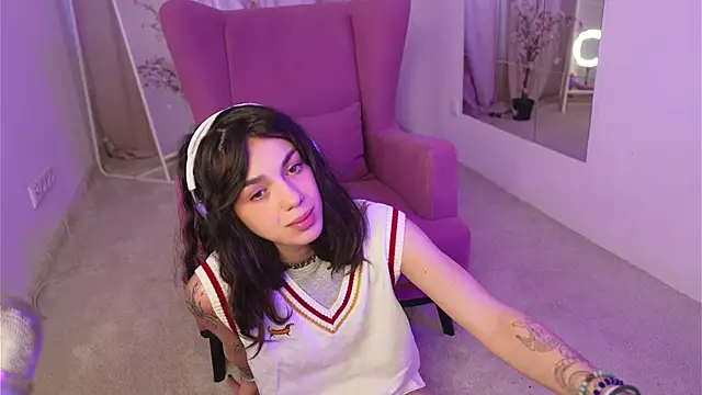 mystica  online show from 09-19-25, 07:21