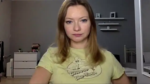 Snapshot of MillieShow chatting on 09-23-25, 08:45 MillieShow online show from 09-23-25, 08:45