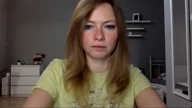 Snapshot of MillieShow chatting on 11-05-25, 11:16 MillieShow online show from 11-05-25, 11:16