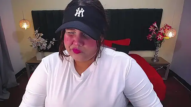 ailyn maury online show from 09-19-25, 01:29