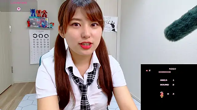 Snapshot of miharu01 chatting on 09-21-25, 12:12 miharu01 online show from 09-21-25, 12:12