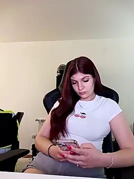 Snapshot of MeCherryy chatting on 04-27-26, 12:36 MeCherryy online show from 04-27-26, 12:36