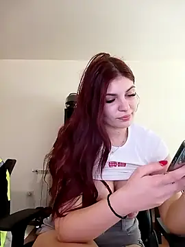 Snapshot of MeCherryy chatting on 04-28-26, 02:00 MeCherryy online show from 04-28-26, 02:00