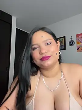 Snapshot of ashliecooperrr chatting on 03-19-25, 04:25 ashliecooperrr online show from 03-19-25, 04:25
