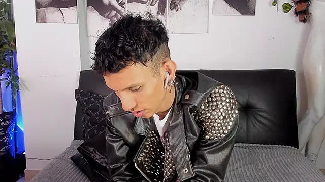 Giotrashy online show from 10-22-25, 08:08