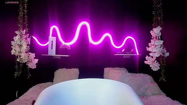 Snapshot of Hairydoll_ chatting on 03-15-25, 01:52 Hairydoll online show from 03-15-25, 01:52