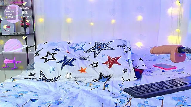 Snapshot of Danny-Swift13 chatting on 11-11-25, 01:22 Danny-Swift13 online show from 11-11-25, 01:22