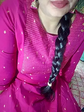 Snapshot of Shalini_telugu09 chatting on 04-30-26, 10:10 Shalini telugu09 online show from 04-30-26, 10:10