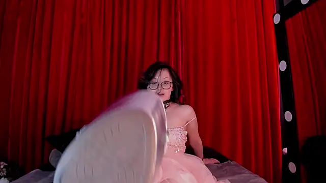 AngelinaBlanc  online show from 04-07-26, 11:32