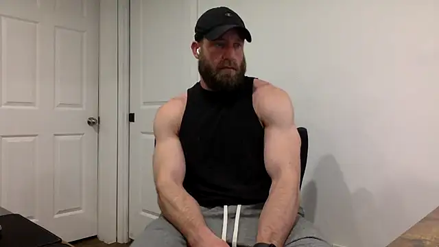 Snapshot of clarkefit chatting on 03-20-25, 10:29 clarkefit online show from 03-20-25, 10:29