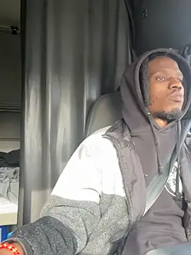 Sir-Tucker online show from 03-18-25, 08:59