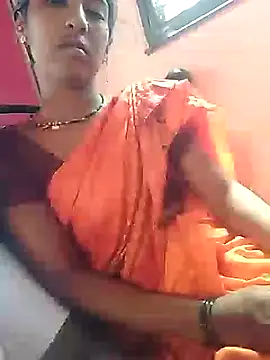 Snapshot of Sonia_Mehra6 chatting on 03-14-25, 08:32 Sonia Mehra6 online show from 03-14-25, 08:32