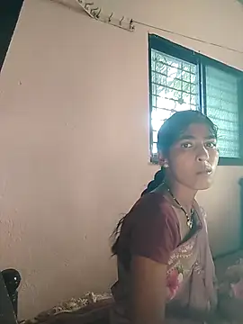 Snapshot of Sonia_Mehra6 chatting on 09-19-25, 11:55 Sonia Mehra6 online show from 09-19-25, 11:55