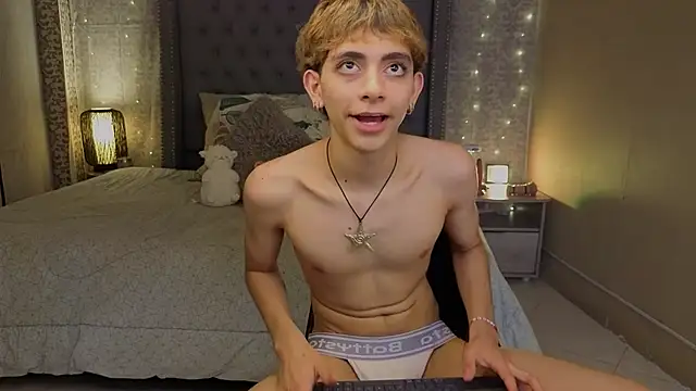 Matty Sparkk online show from 11-30-25, 02:54