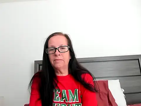 peachgoddess online show from 11-28-25, 02:42