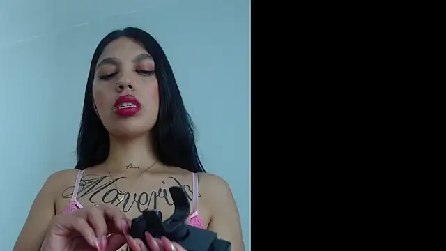 Snapshot of TATILARSON1 chatting on 09-11-25, 07:47 TATILARSON1 online show from 09-11-25, 07:47