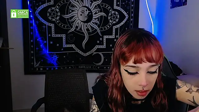 lovelockedlips online show from 10-11-25, 03:06