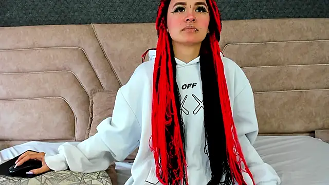 Snapshot of alice_foxred chatting on 03-21-25, 11:55 alice foxred online show from 03-21-25, 11:55