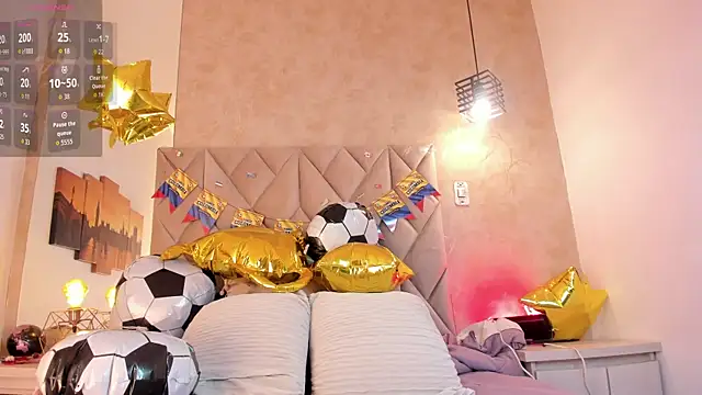 kailinmoonx online show from 07-15-26, 12:10
