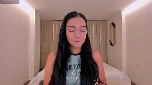 AmaliaCrus online show from 04-23-26, 08:11