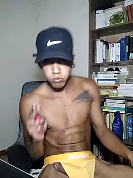 Snapshot of Aronbbc chatting on 03-23-25, 03:21 Aronbbc online show from 03-23-25, 03:21