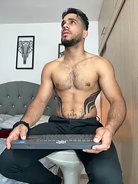 Maximiliano ford online show from 09-25-25, 10:41