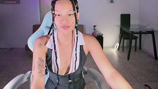 eleselas online show from 10-19-25, 10:10