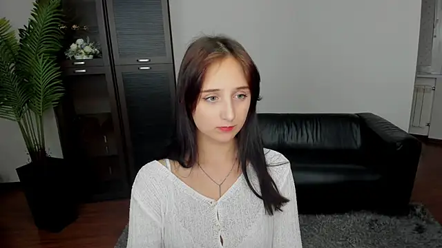 JulietMonli online show from 09-28-25, 07:52