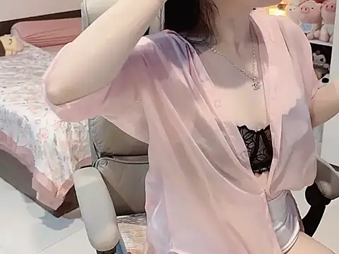 Nabiii6868 online show from 04-21-26, 07:47