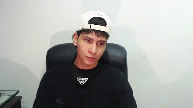 Jhojan twink online show from 03-19-25, 11:03