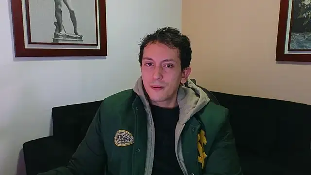 Snapshot of hardaftercum chatting on 09-12-25, 12:33 hardaftercum online show from 09-12-25, 12:33