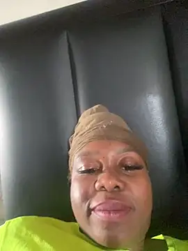 Snapshot of Lahtinah24 chatting on 03-19-25, 06:44 Lahtinah24 online show from 03-19-25, 06:44