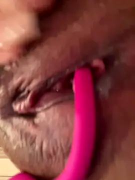 Snapshot of So8nan chatting on 12-04-25, 09:56 So8nan online show from 12-04-25, 09:56