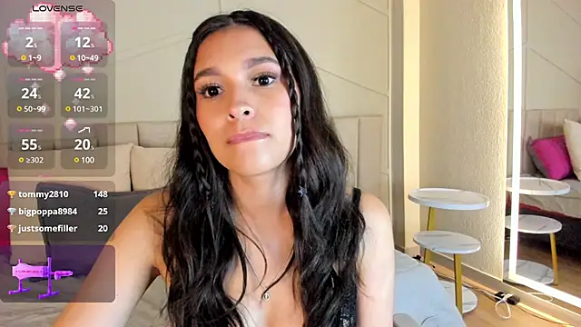 Snapshot of Eimmy_bm chatting on 03-19-25, 01:32 Eimmy bm online show from 03-19-25, 01:32