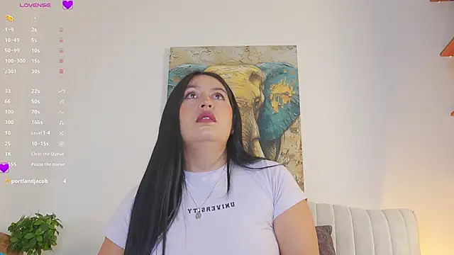 Snapshot of AliceCorner chatting on 03-12-26, 12:11 AliceCorner online show from 03-12-26, 12:11