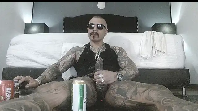 danilog515 online show from 10-23-25, 09:13