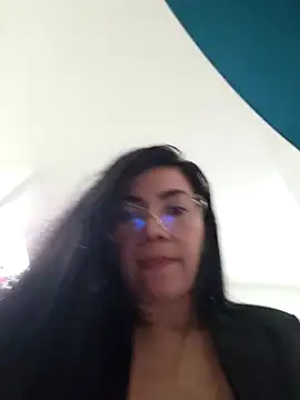 scarlet evanss online show from 03-15-25, 12:45