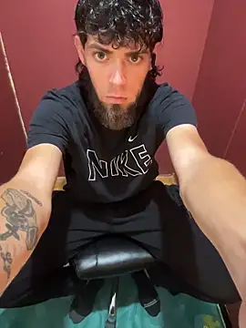 bwcizThrobbing online show from 10-28-25, 09:35