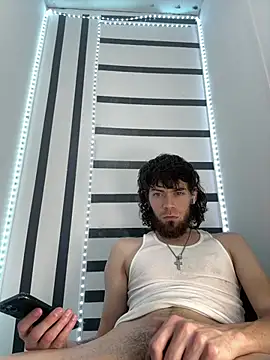 Snapshot of bwcizThrobbing chatting on 02-18-26, 10:00 bwcizThrobbing online show from 02-18-26, 10:00